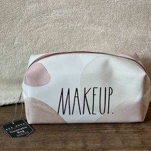 ✨💕Rae dunn “MAKEUP.” Bag💕✨